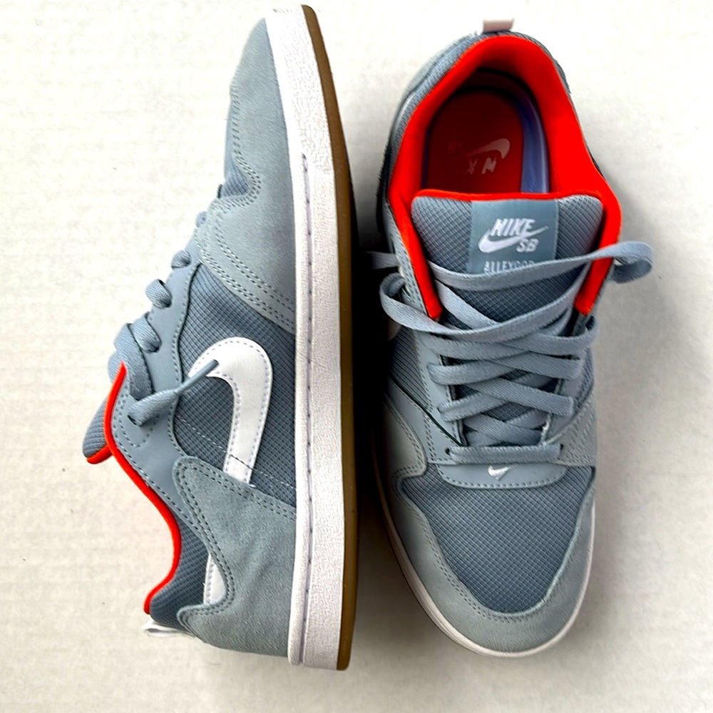 EUC NIKE SB ALLEYOOP Obsidian Mist/White MEN SZ 8.5 Gym Tennis Skate Shoes
